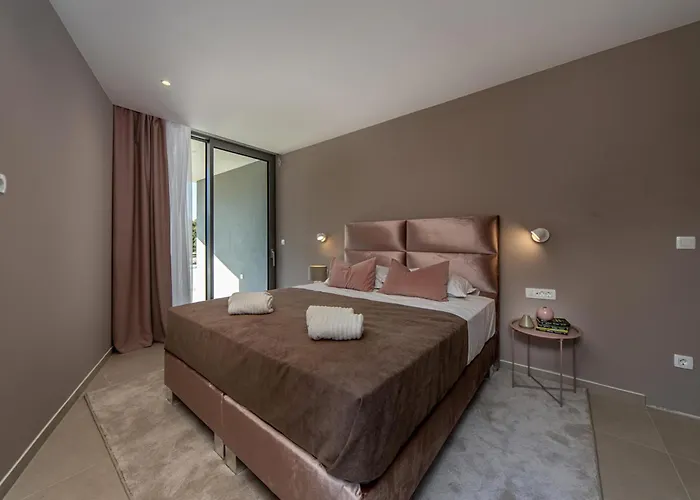 Nyaraló Awesome In With Sauna *