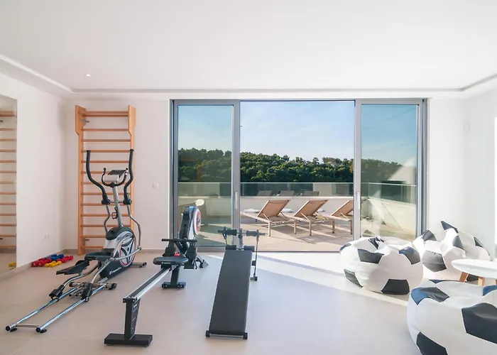 Awesome In With Sauna Splitska